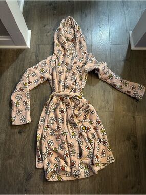 Vera Bradley Pink Floral Plush Hooded Robe